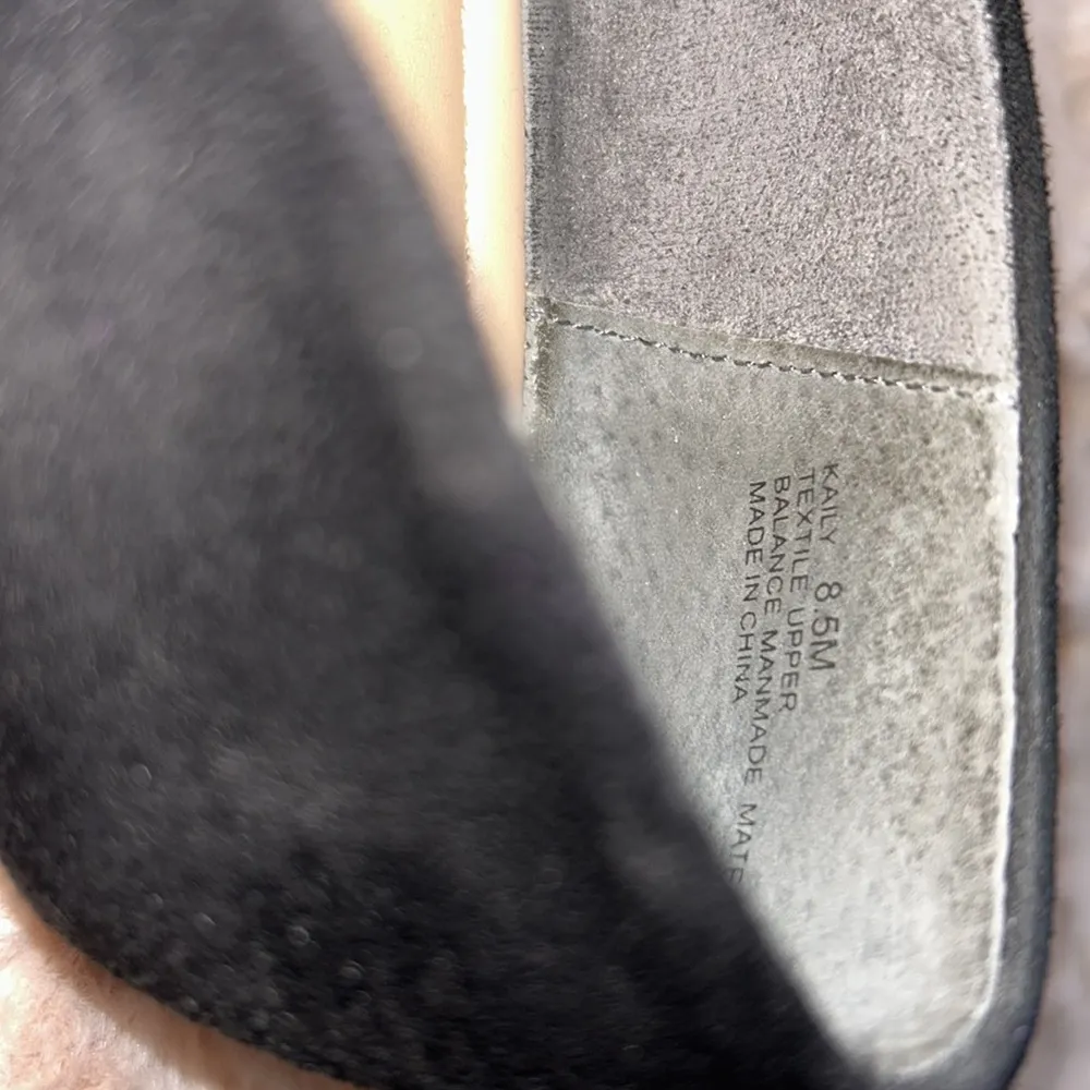 Size 8.5M flats - Image 6