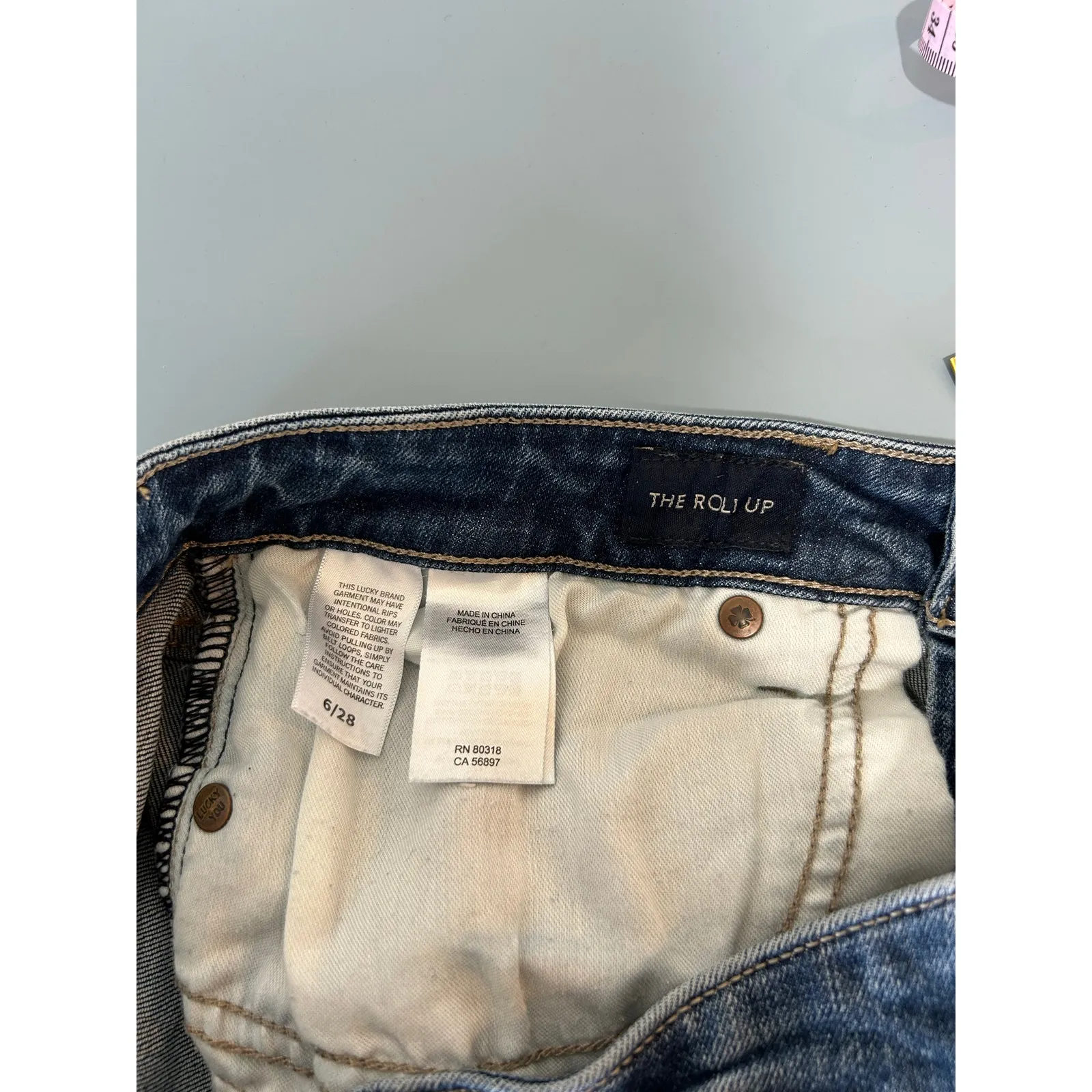 Lucky Brand jeans shorts size 6/28 button front dark wash - Image 6