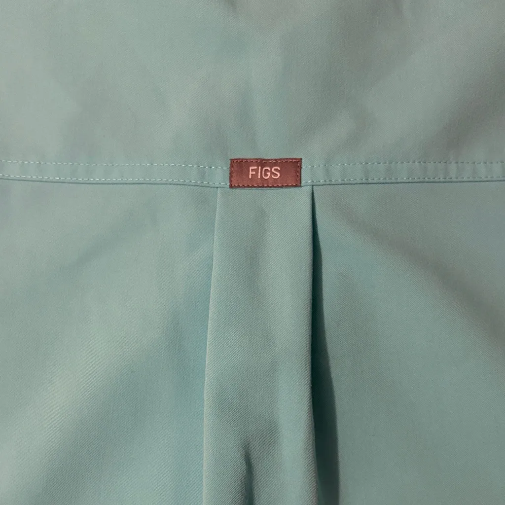  Aqua Sleeveless Figs Top - Image 6