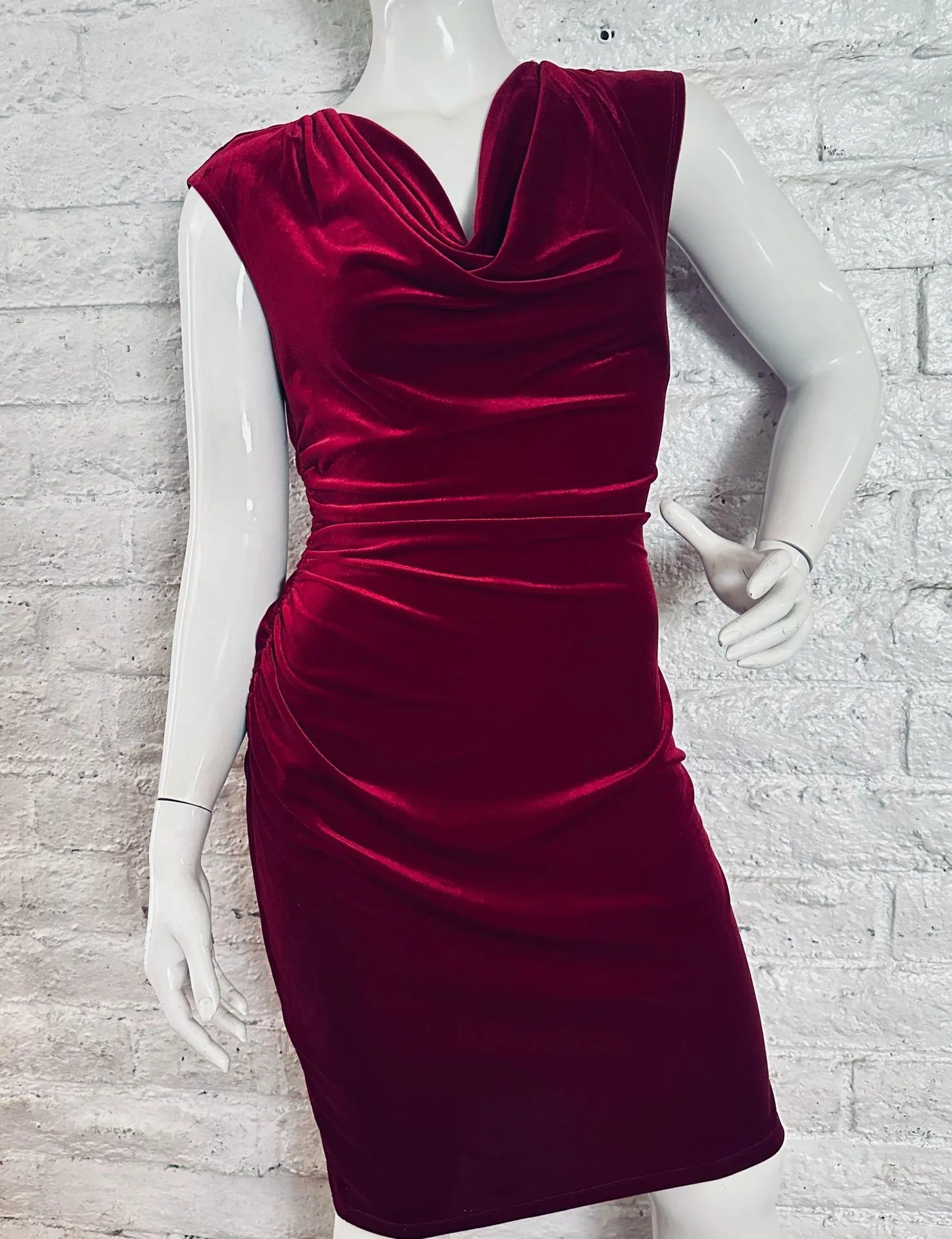 Ronni Nicole red velvet turtleneck sheath dress, 12 - Image 9