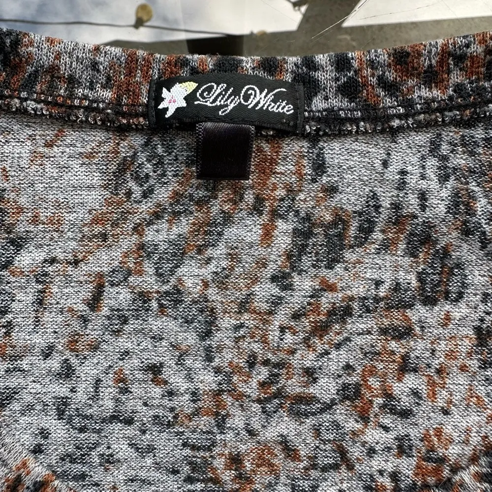 Lily White Abstract Print Top in Brown/Gray - Image 4