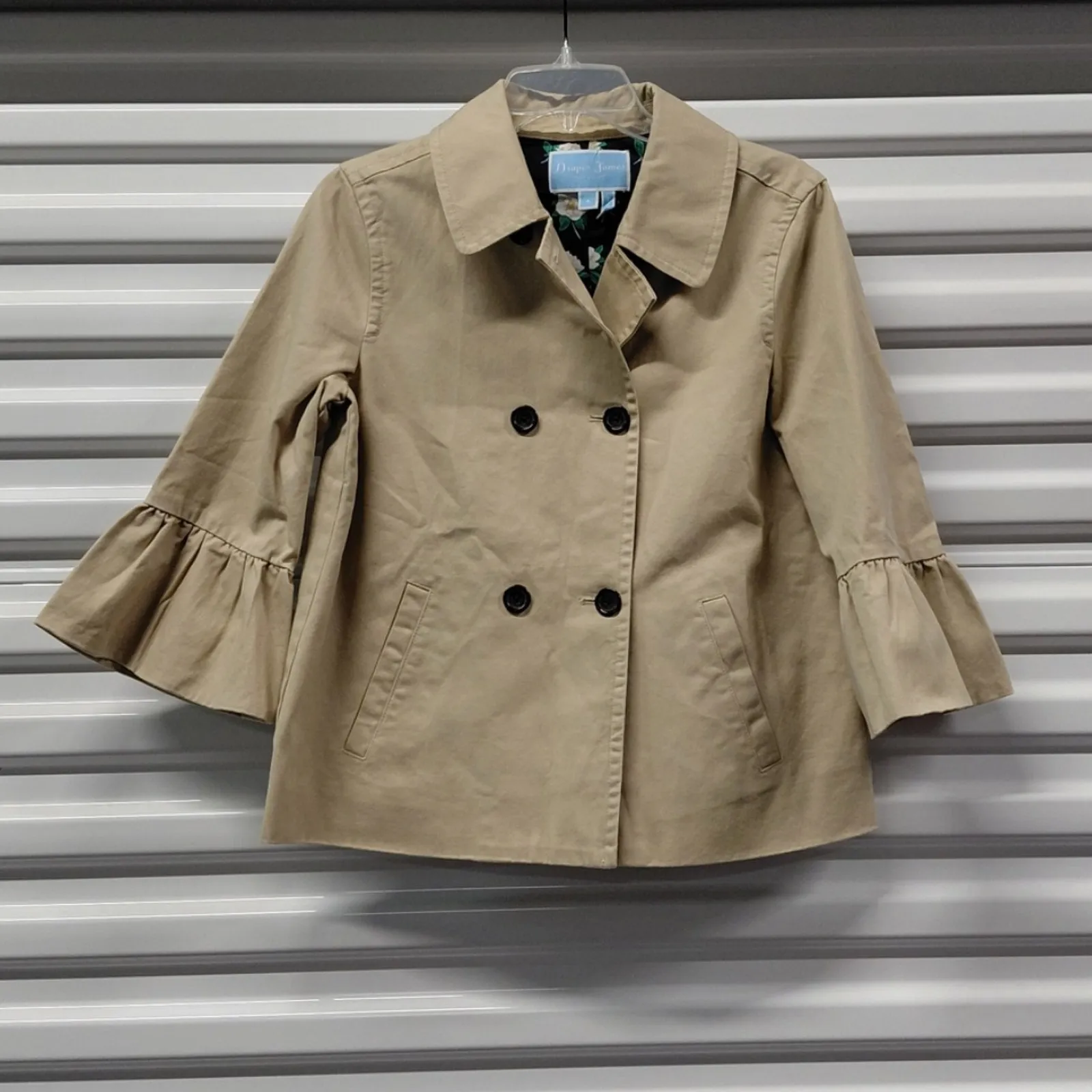 Draper James Women's Jacket Size 4 Tan Double Breasted Bell Sleeve Classic Chic - Image 2