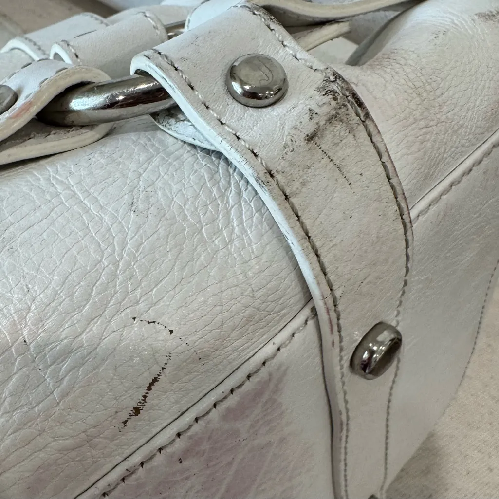 Vintage Juicy Couture Soft White Womens Leather Bag Purse With Heart Charms - Image 13