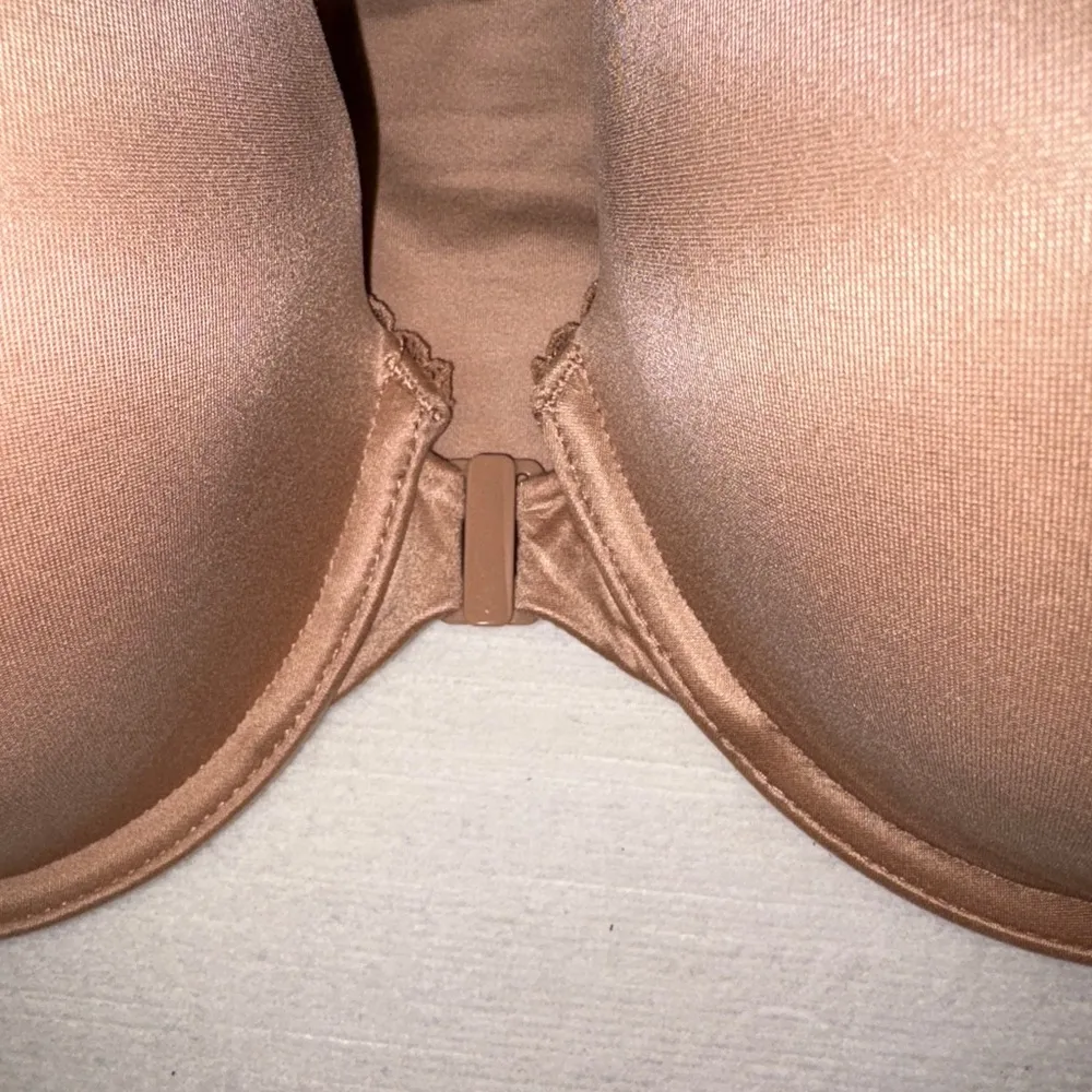Victoria's Secret Tan T-Shirt Bra Intimate 40D - Image 4