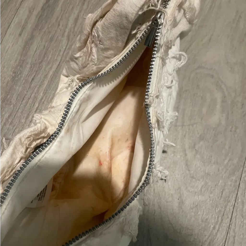 H&M Distressed Cream Shoulder Bag - Image 3