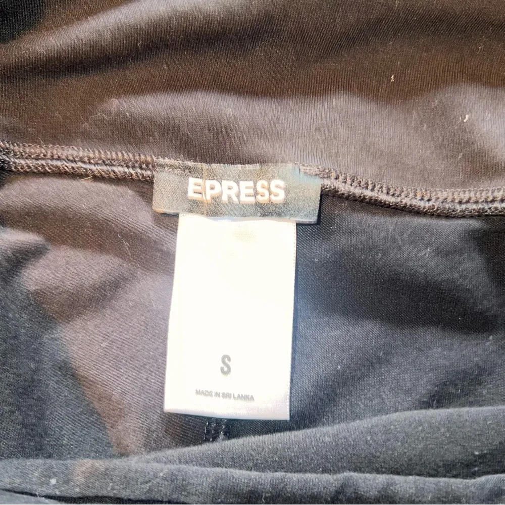 Express Yoga Pants/Leggings Cropped, Hidden Waist Pocket, Workout Pants, Size S. - Image 2