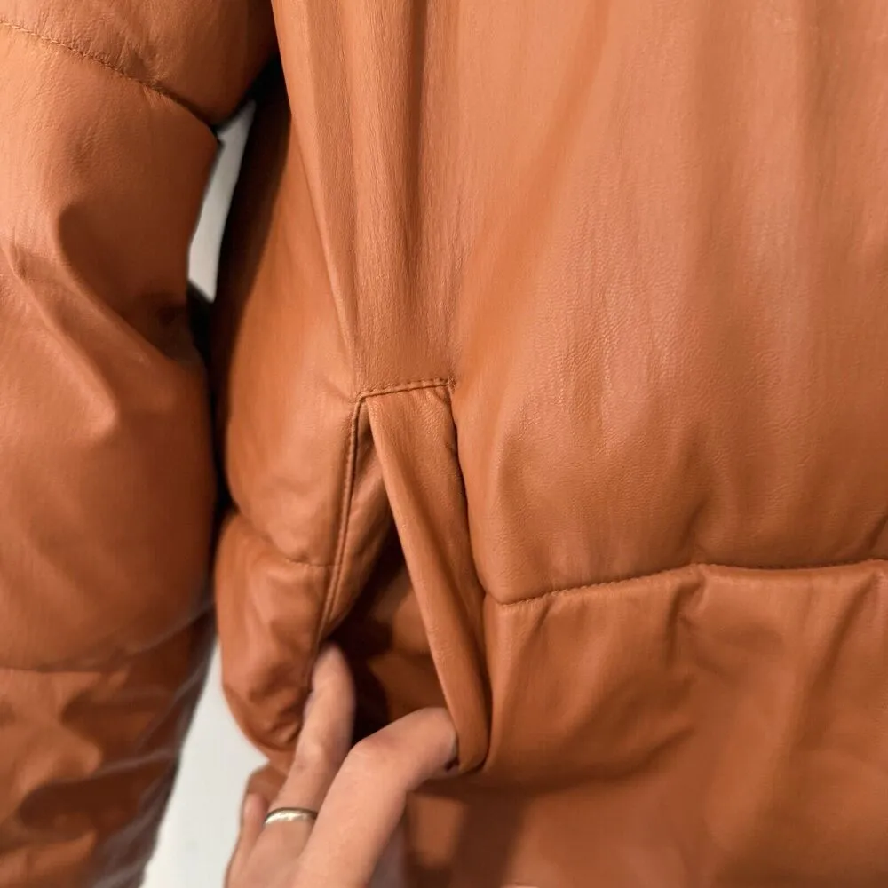 Antropologie X NVLT Women's Vegan Leather Puffer Jacket Brun Bagage Size Large - Image 4