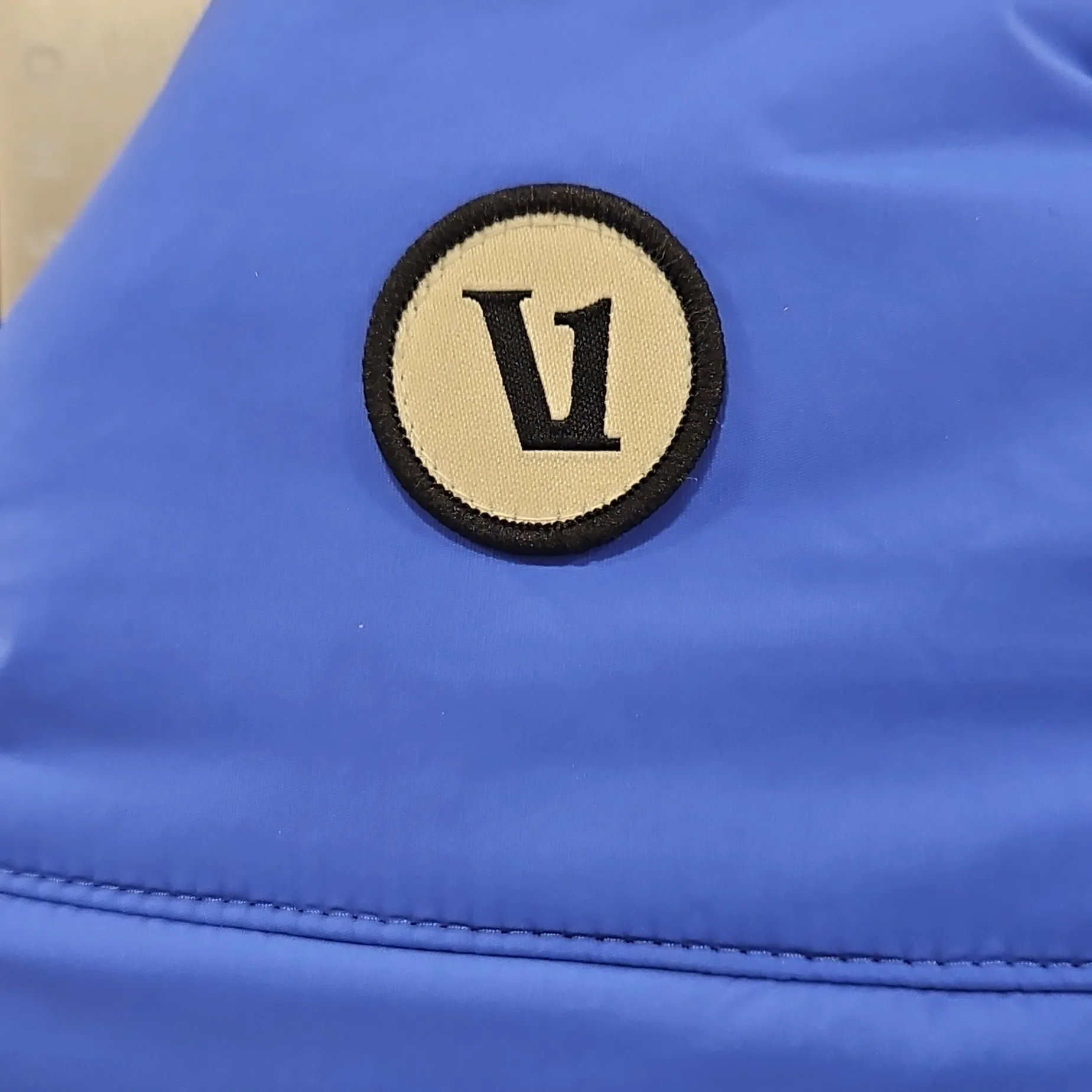 Vuori 💕💕 Canyon Insulated Vest ~ Bright Iris Small NWOT - Image 13