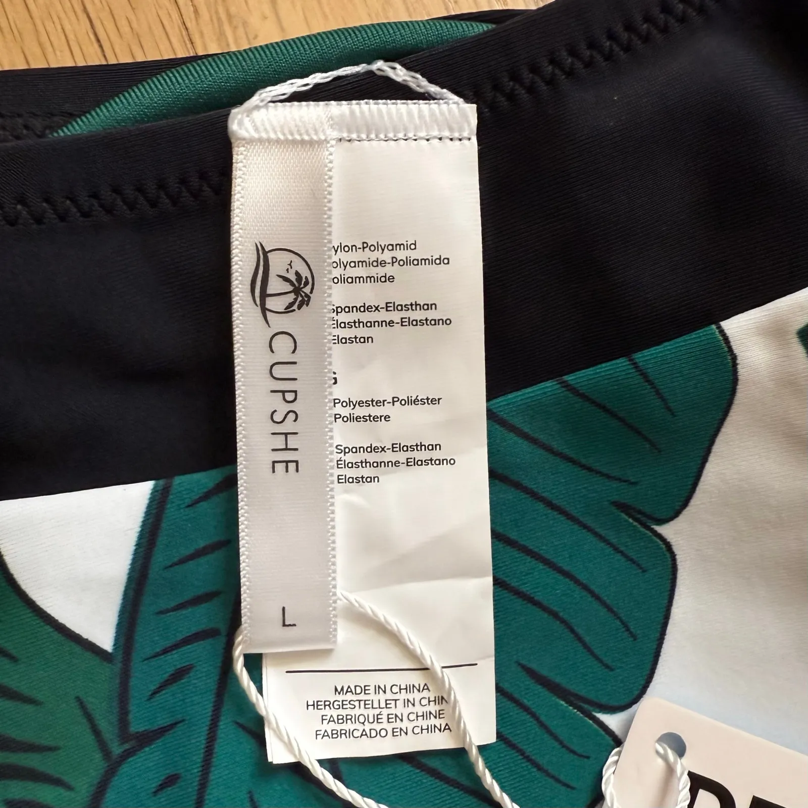 NWT Cupshe Swimsuit Green Palm Cutout Keyhole One Piece Medium Sexy Strappy - Image 8