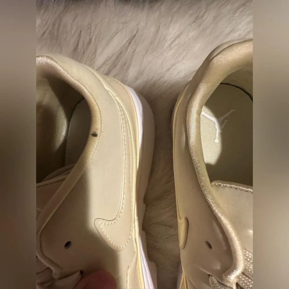 Air 
(WMNS) Air Jordan 1 Jester XX
'Fossil' CQ0278-200
Womens
Size: 7.5 - Image 9