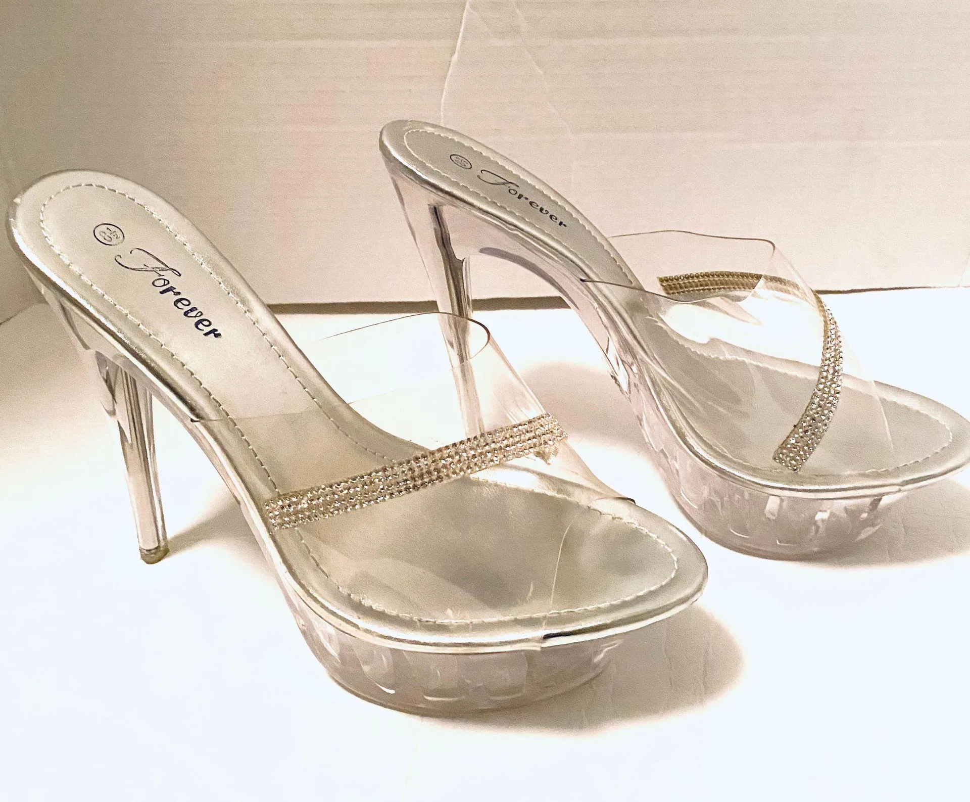 Crystal Clear Platform High Heels Silver Size 7.5 - Image 4