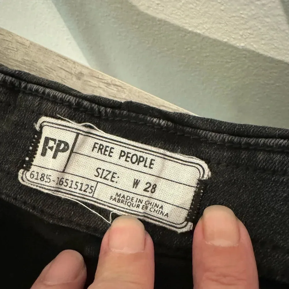 Free People high waist cropped bootcut jeans pull on black wash comfy size 28 - Image 10