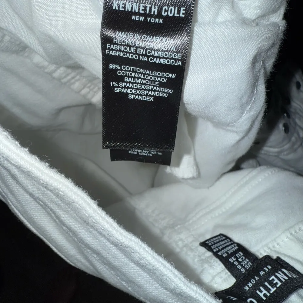 Kenneth Cole NY Jeans White Size US6 button front, 5 pocket - Image 7