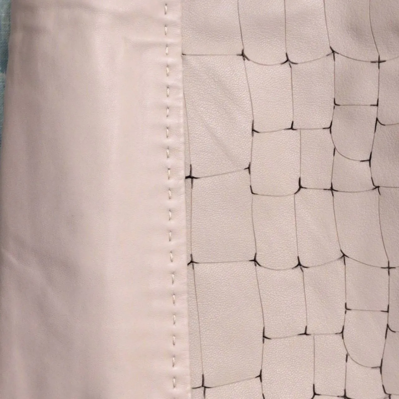 ELIE TAHARI Beige Tan Perforated Leather Back Zipper Pencil Skirt US 6 - Image 2