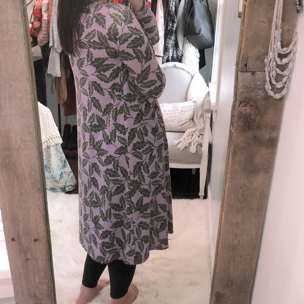 LulaRoe xsmall purple leaves print foster cardigan - Image 3