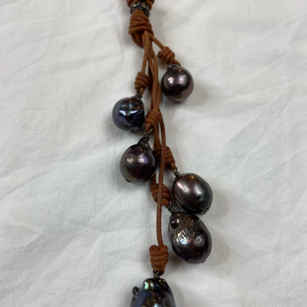 Lariat pearl & Leather Necklace IN2 Design Brown Leather Freshwater pearls - Image 8