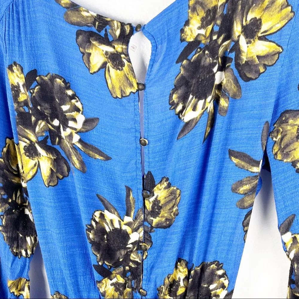 FREE PEOPLE All The Right Ruffles Casual Blue Floral Faux Wrap Romper Small - Image 9
