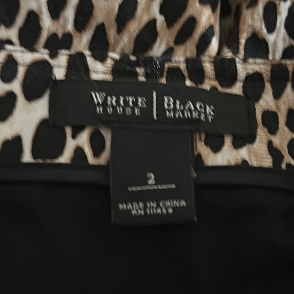 White House Black Market Leopard Pockets Belt Loops Side Zip Skirt Womens 2 - Image 9