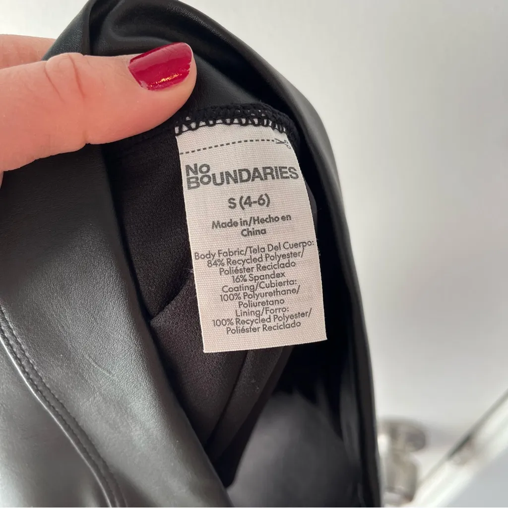 No Boundaries Faux Leather Black Boy Shorts micro shorts hot pants size small - Image 4