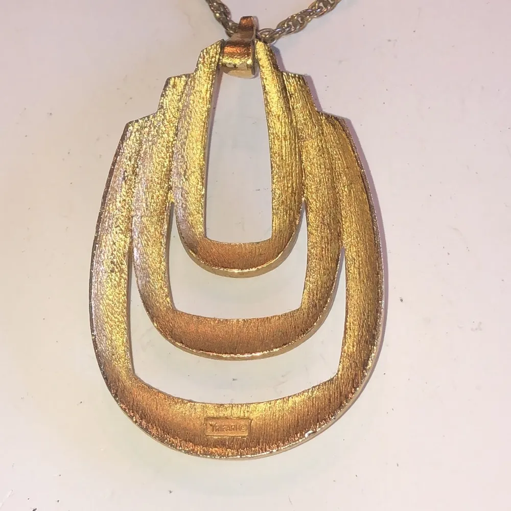 Trifari Crown Vintage Gold Tone Off White Cutout Pendant Necklace - Image 7