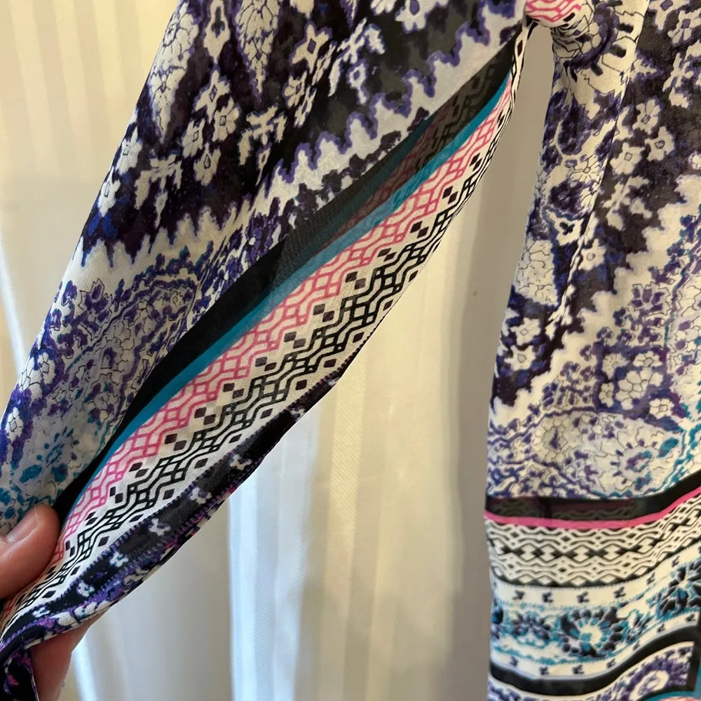 Express Lightweight Cardigan - Size Medium - Image 4