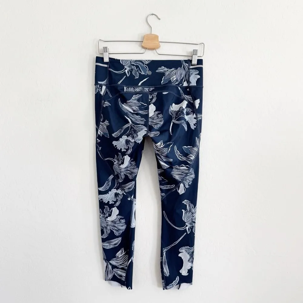 ATHLETA Floral Sonic Capri Navy #291787 Size S - Image 4