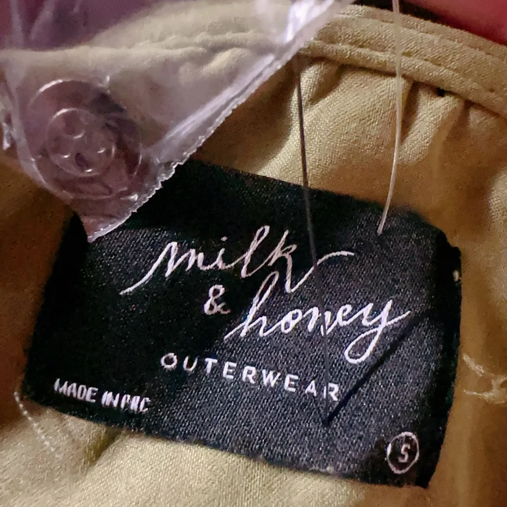 Milk & honey army green velvet jacket lightweight adjustable waist & sleeves NWT - Image 8