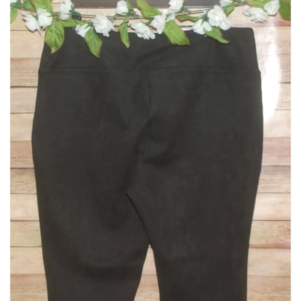 Andrew Marc Ladies Faux Suede Black Pull On Pants Size XL Straight Stretch Soft - Image 5