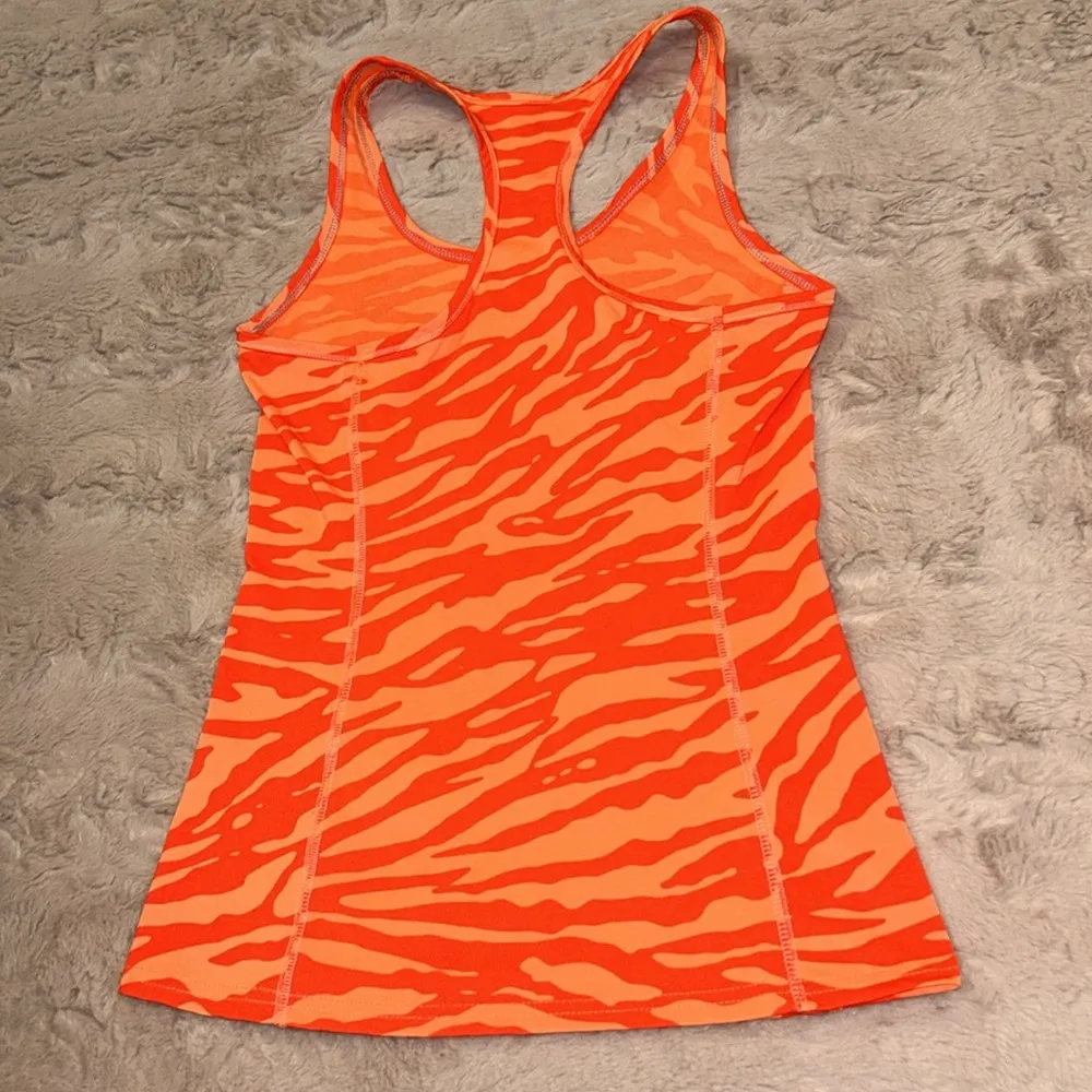H&M athletic tank in size s - Image 7