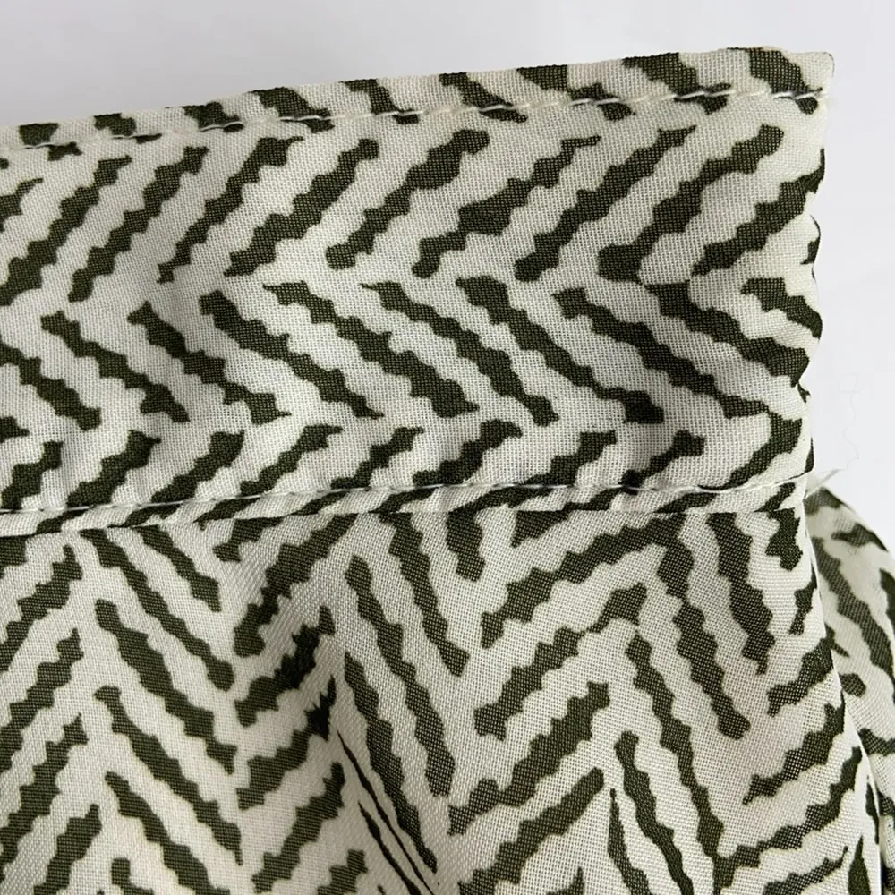 Old Navy Woman’s Olive Cream Midi Pleated Skirt XS - Image 6