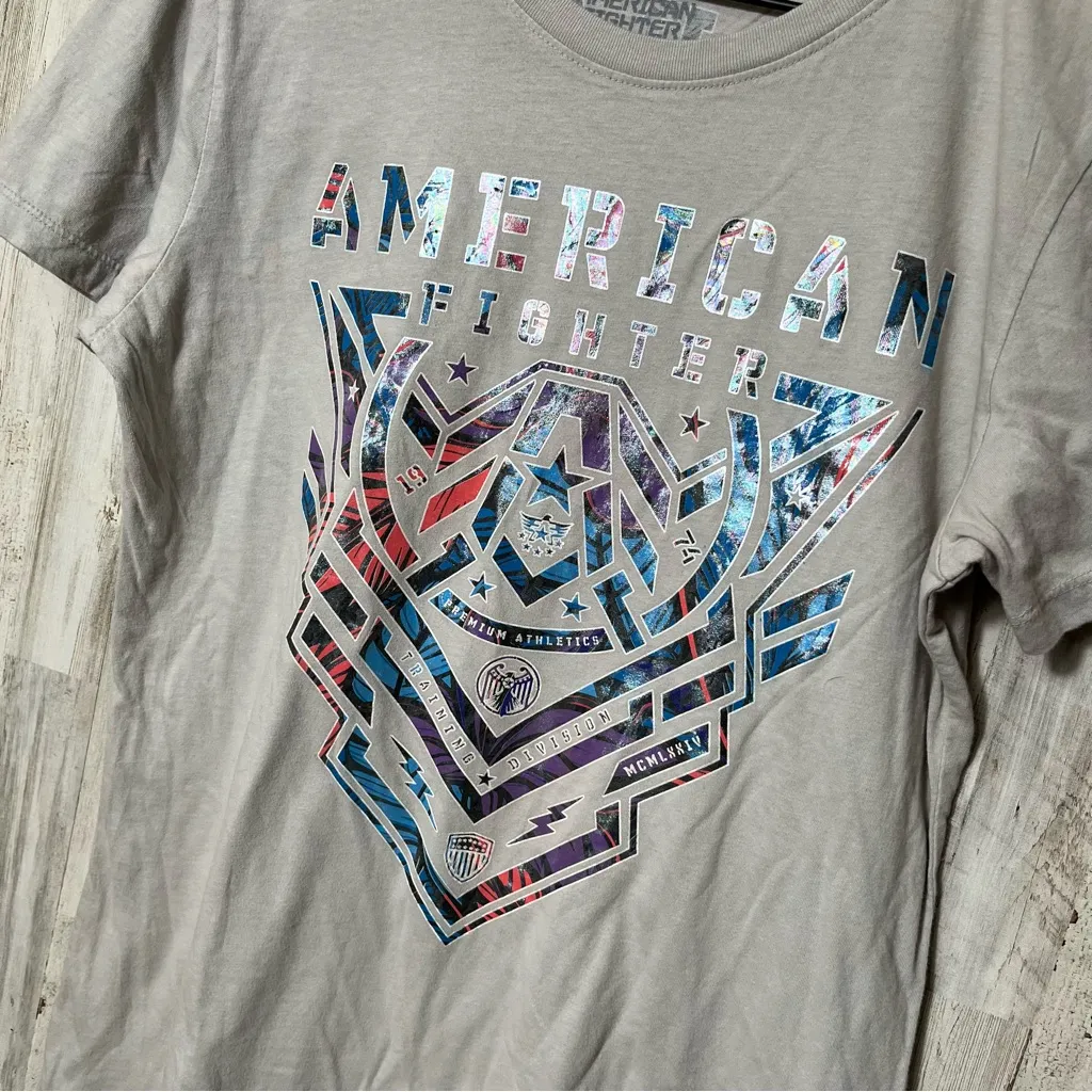 American Fighter Gray Multicolor Short Sleeve Tee Aredale Womens Size Medium - Image 2