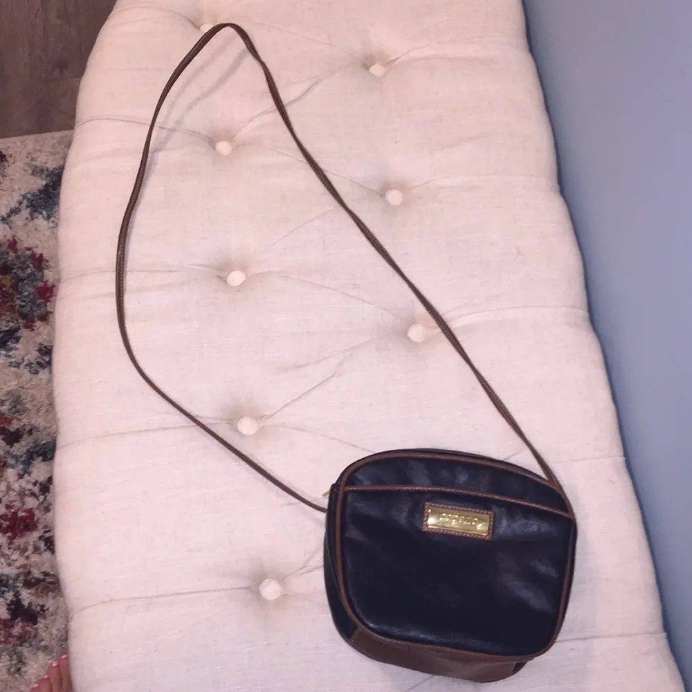 Capezio Black And Brown Vintage Crossbody purse - Image 3