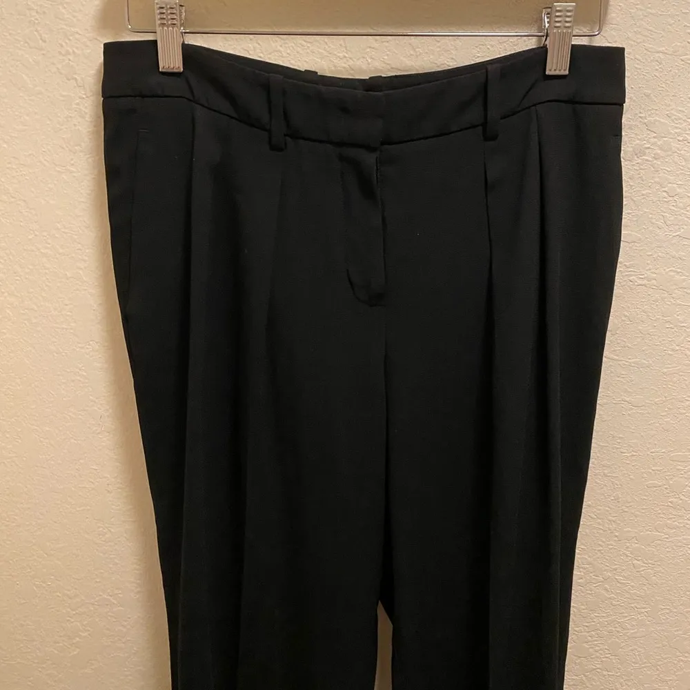 Aritzia Babaton Black Blake Relaxed Fit Pleated Tapered Leg Dress Pants Size 6 - Image 3