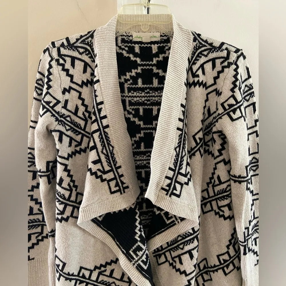 Anthropologie starting at stars sweater cardigan tribal drape Medium - Image 4