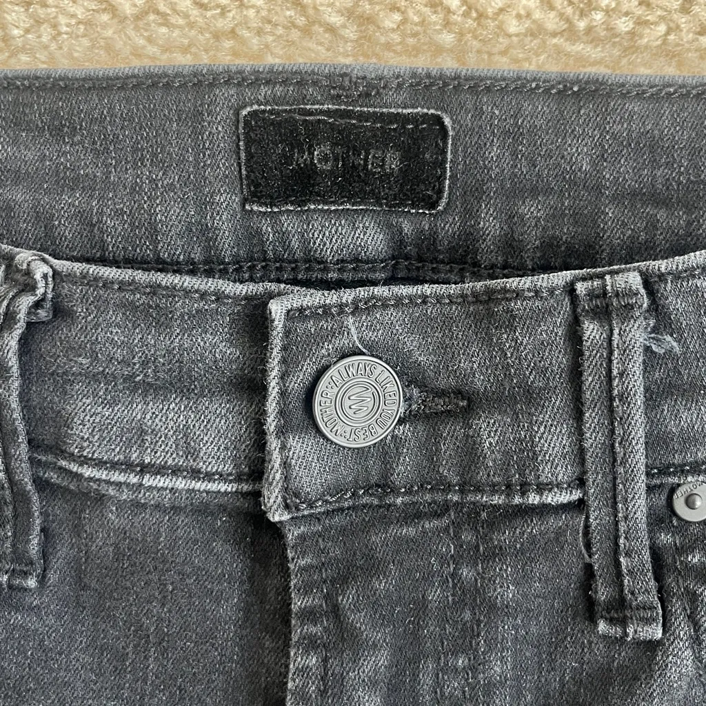 MOTHER The Insider Crop Step Fray Denim Jeans in Black Not Guilty Size 27 - Image 6