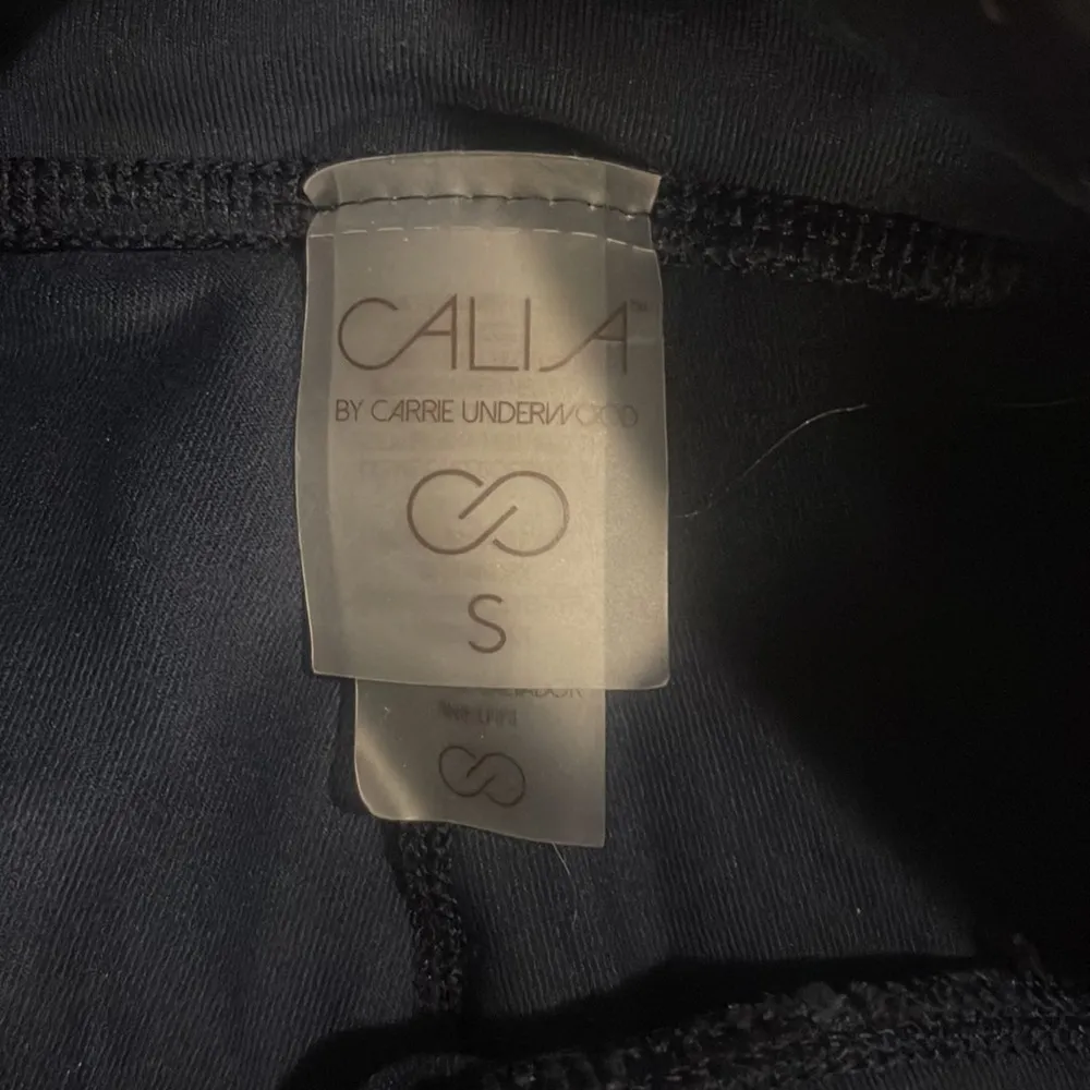 CALIA by Carrie Underwood Navy Blue Capri Leggings Size Small EUC #6875 - Image 5