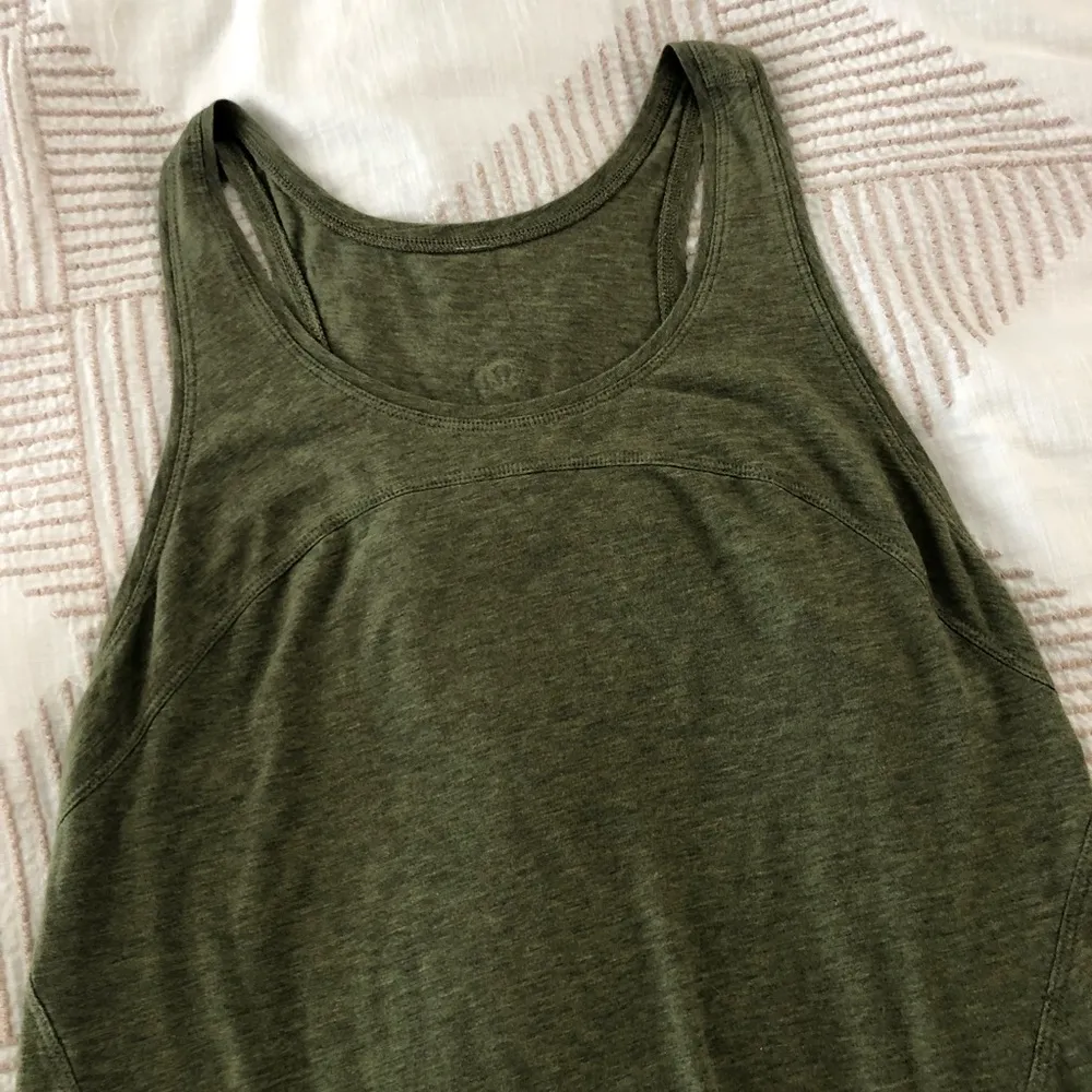 Lululemon Love Tank Top Green 6 Small - Image 2