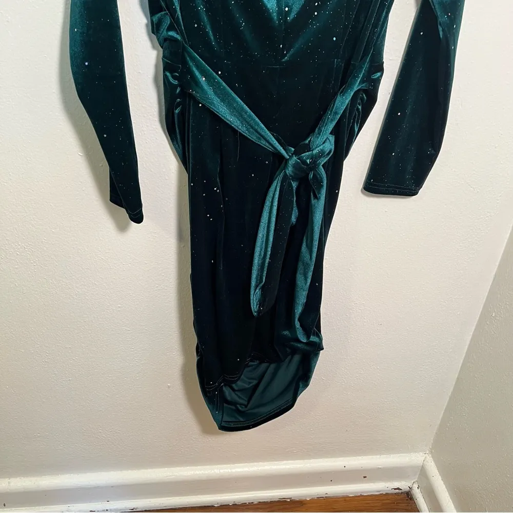 Off Shoulder Velvet Dress Emerald Green Rhinestones L Size L - Image 9
