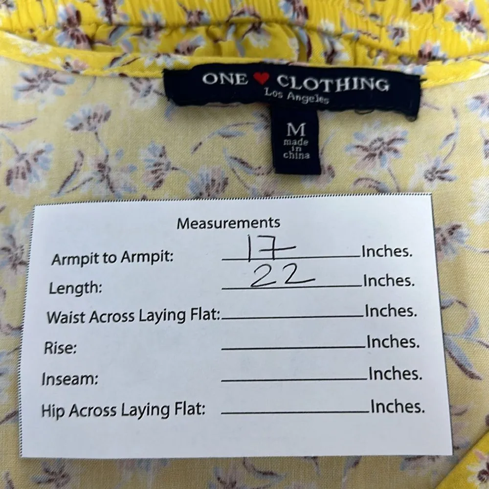 Shirt Yellow floral Print Short Flutter Sleeves Gathered Waist Sz M - Image 6