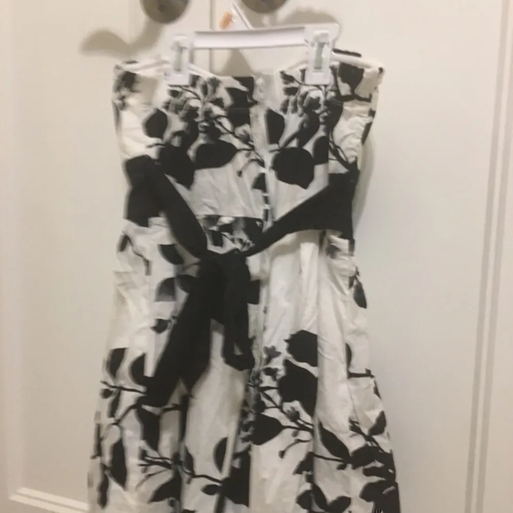 Strapless Floral Dress size 7 juniors - Image 8