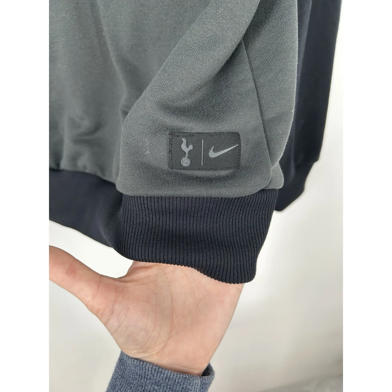 Tottenham Hotspurs Spurs Nike Dri Fit‎ Hoodie Sweatshirt Pullover Soccer Small - Image 5