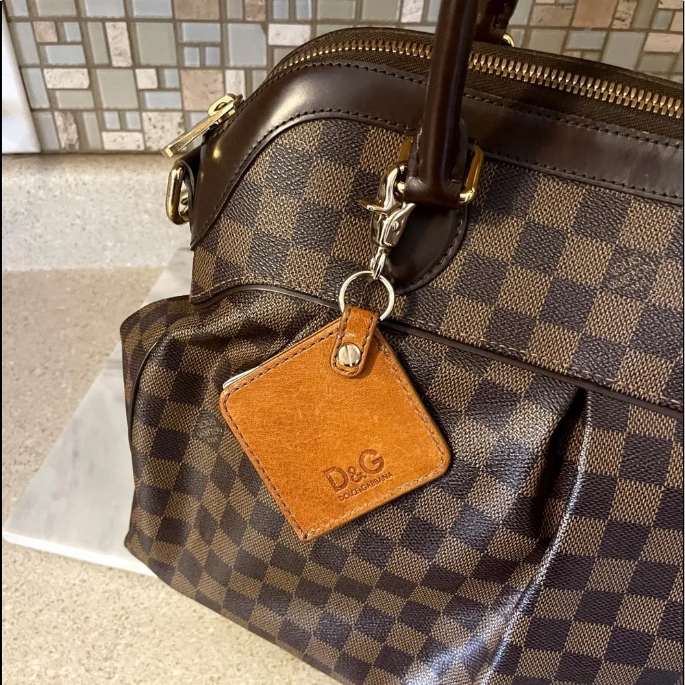 Authentic Dolce & Gabbana Camel Leather Belissima Mirror Bag Charm - Image 10