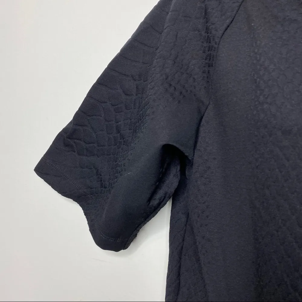 Sally LaPointe black crock textures thick tee sz 2 - Image 6