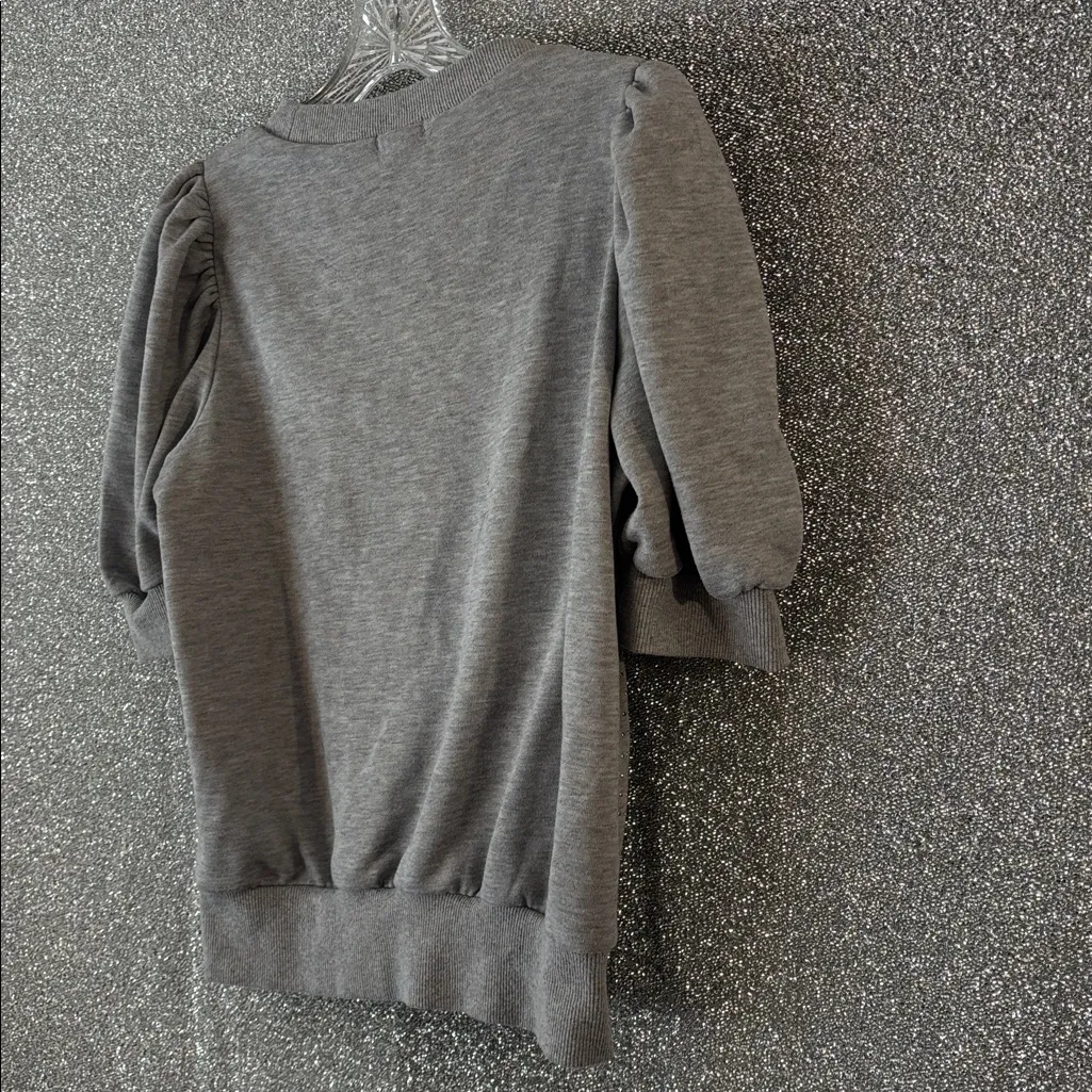 on twelth size m top - Image 4