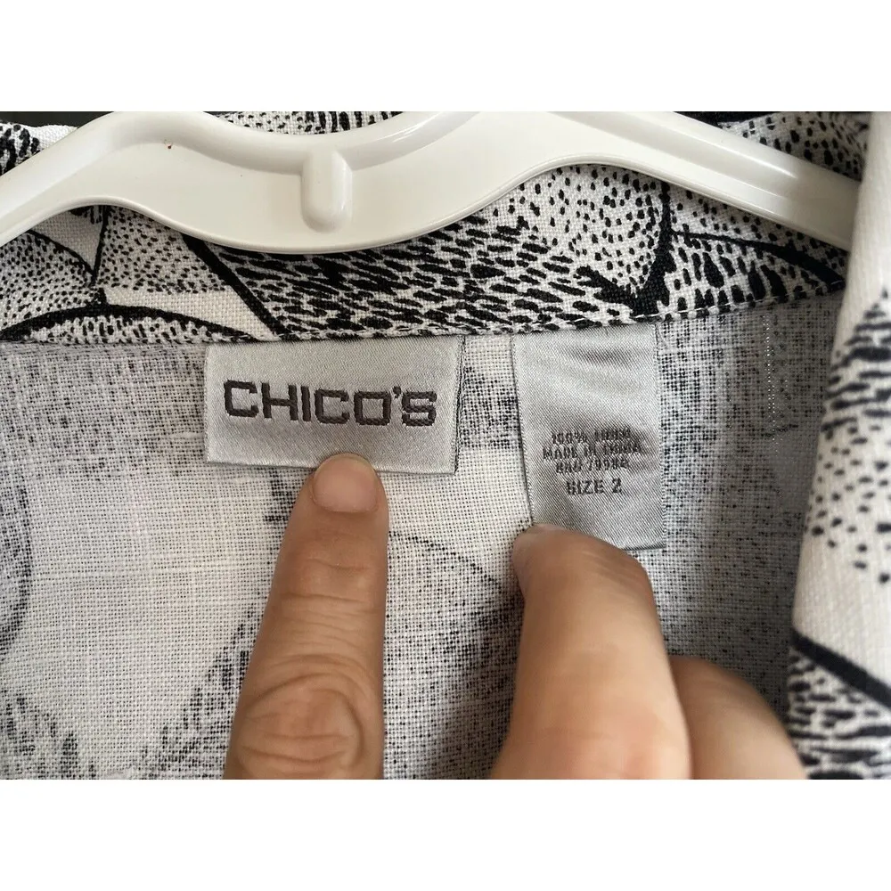 Chico's Linen Button Down Casual Shirt Black & White Floral Short Sleeve Womens 2 - Image 2