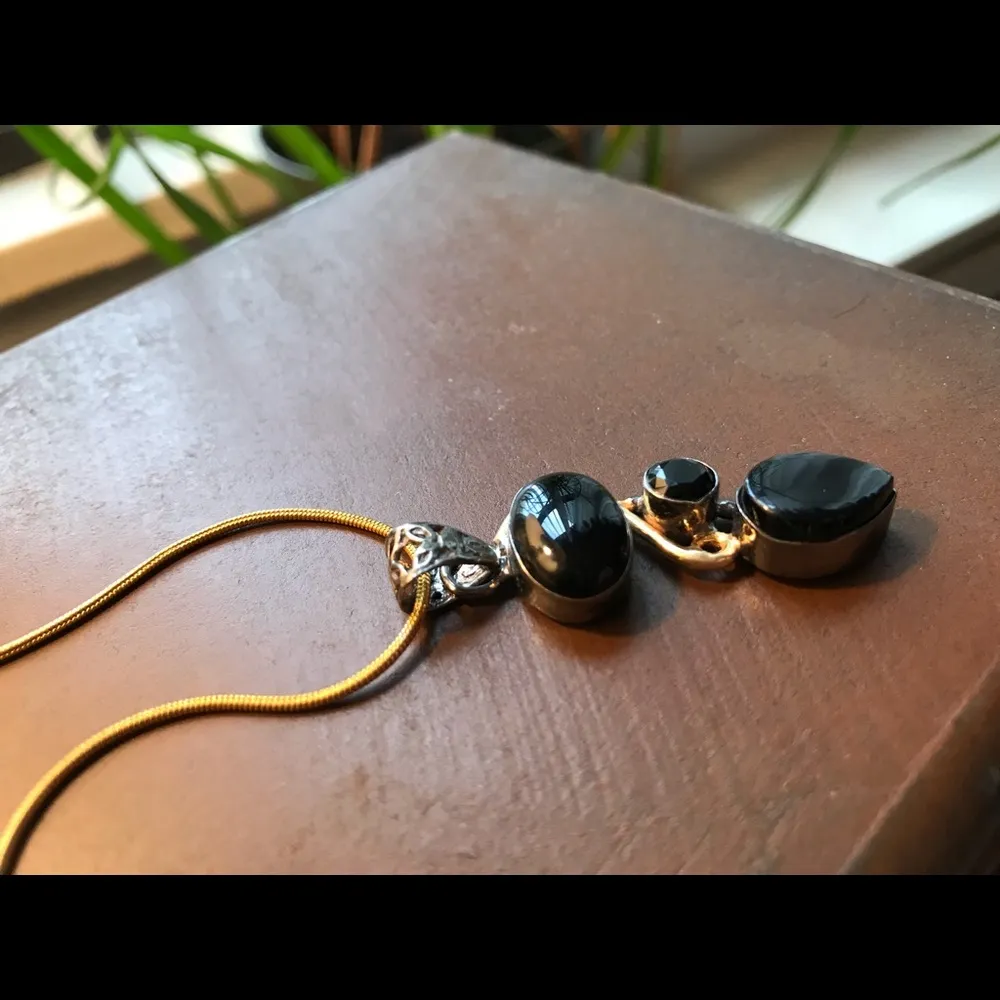 Cute Black onyx Rhodium Necklace w GF yellow chain - Image 6