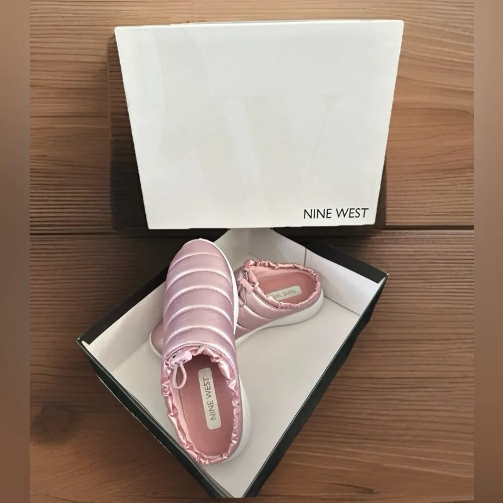 Nine West Echo3 Puffer Mules – Light Pink (Size 6M) - Image 3