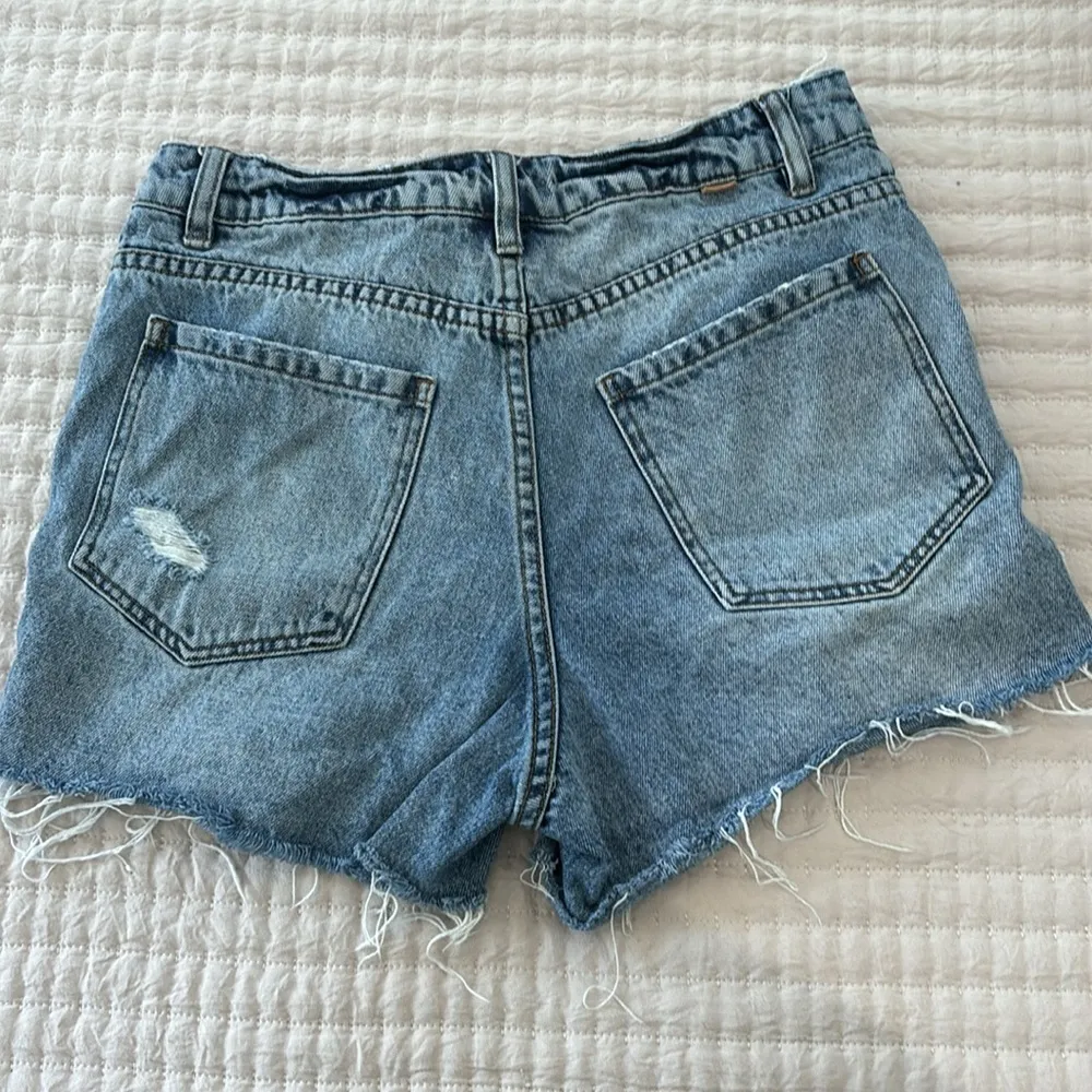 O’Neill Distressed Denim Cutoff Shorts - Image 2