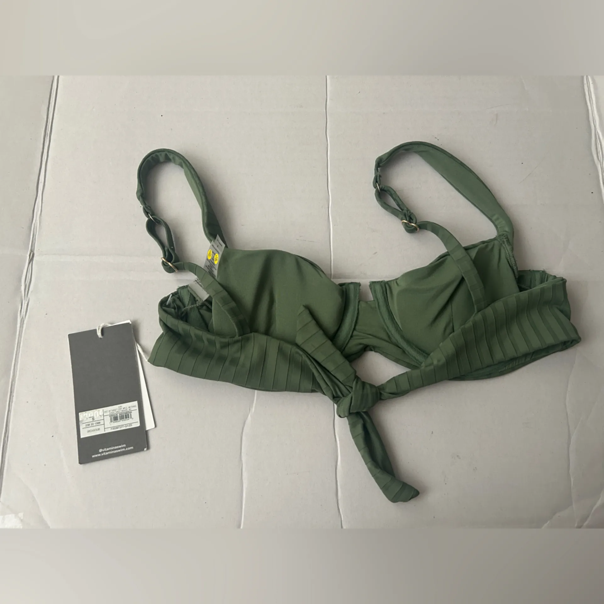 Vitamin A women’s ribbed demi underwire bikini top S - Image 2