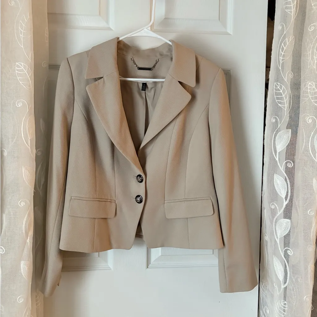 White House black market WHBM 2 buttons blazer back ruffle women size 12 - Image 2